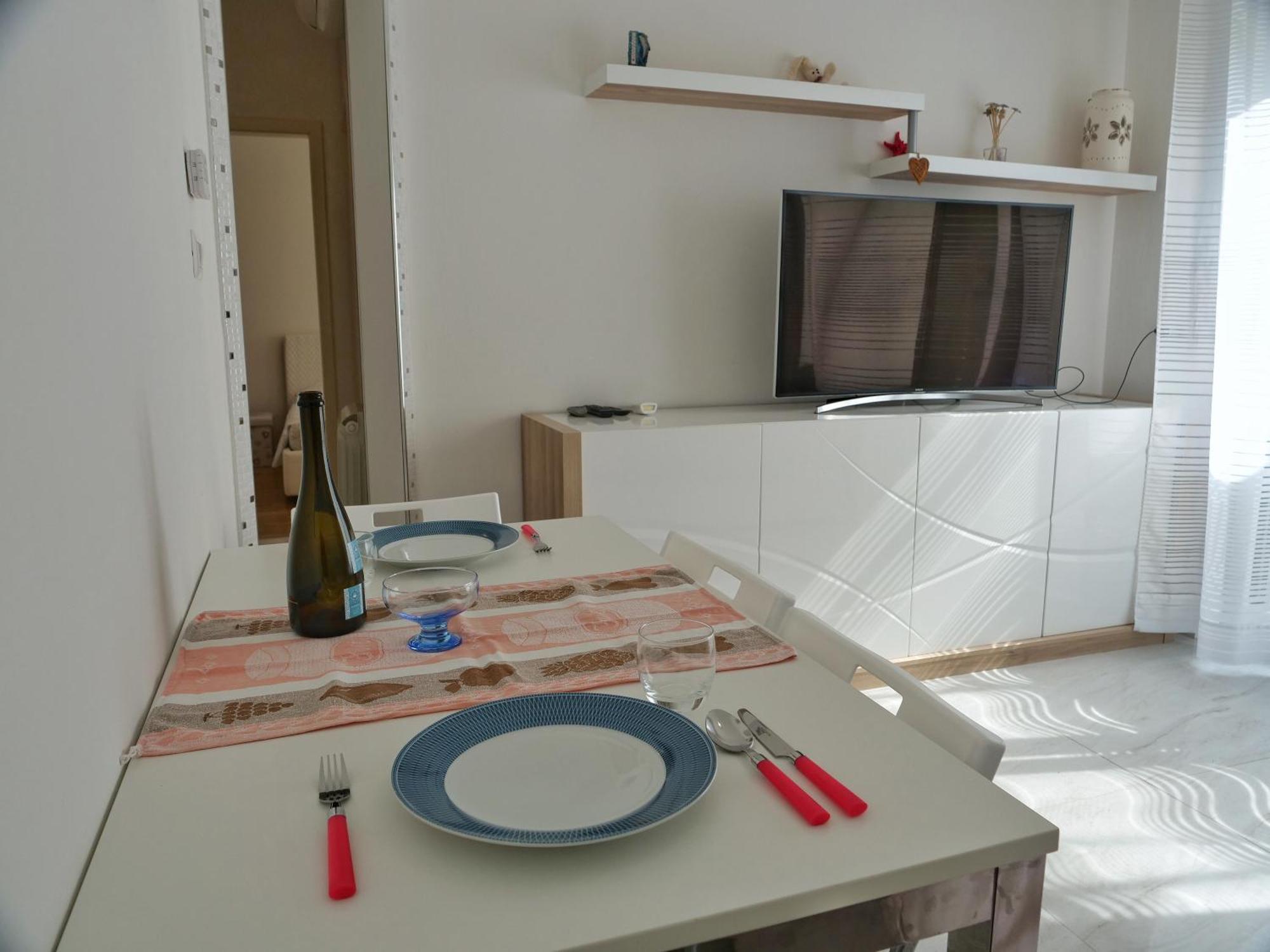 Fiore Di Mare - Delizioso Bilocale Con Posto Auto Vicino Al Porto Градо Екстериор снимка